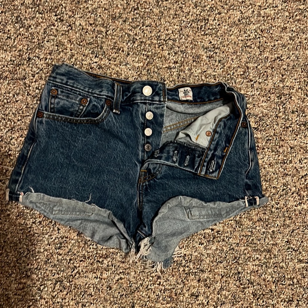Levi cut off denim shorts